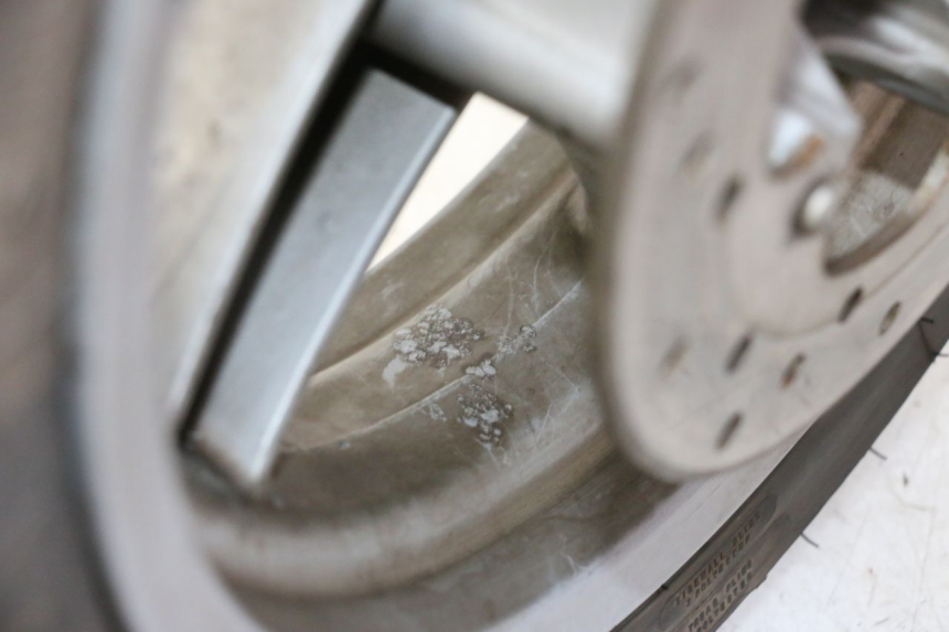 photo de CERCHIO ANTERIORE E PNEUMATICO PIAGGIO X9 EVOLUTION 125 (2003 - 2007)