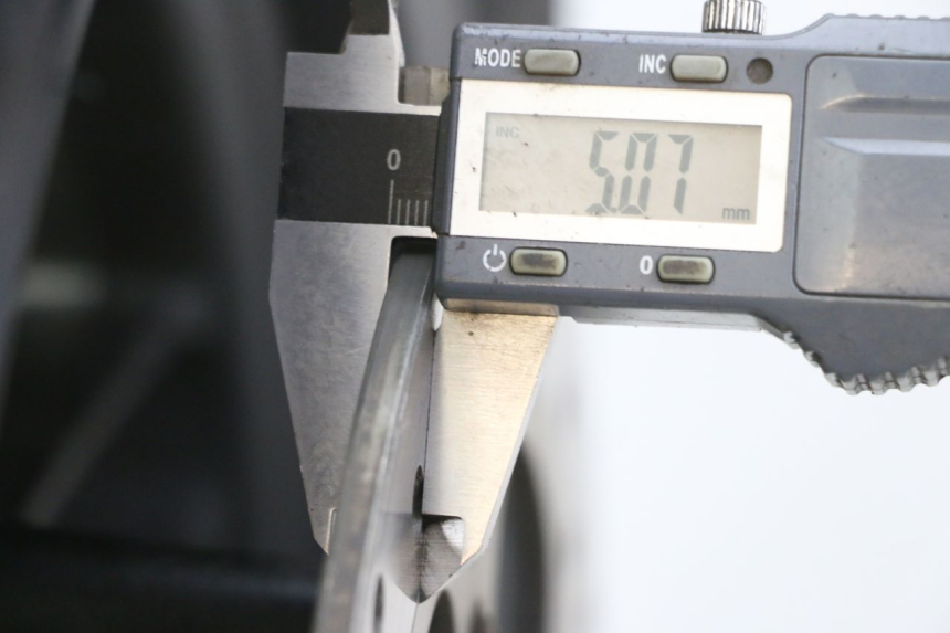 photo de CERCHIO ANTERIORE E PNEUMATICO PIAGGIO XEVO - X EVO 125 (2007 - 2016)