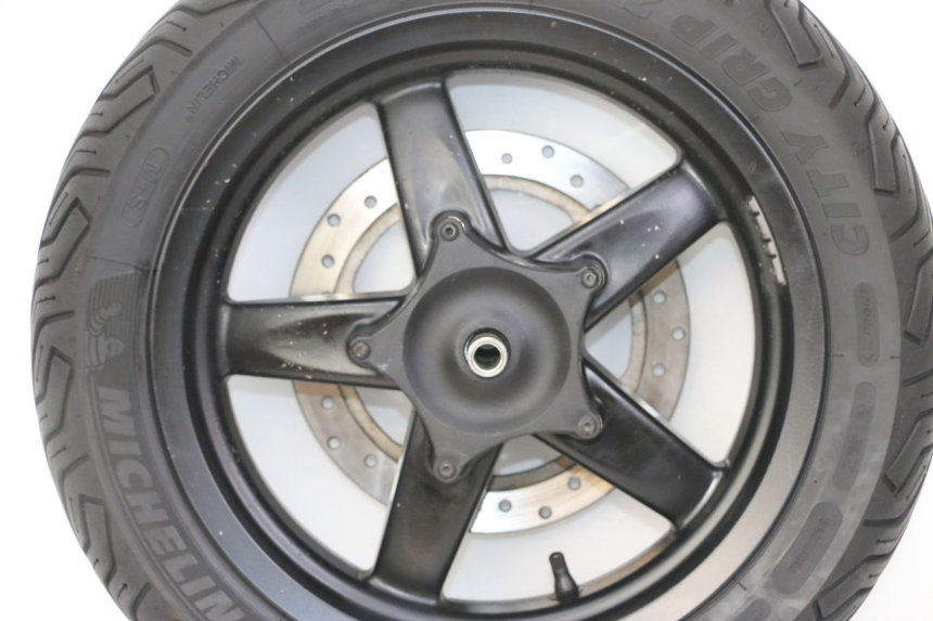 photo de CERCHIO ANTERIORE E PNEUMATICO PIAGGIO XEVO - X EVO 125 (2007 - 2016)