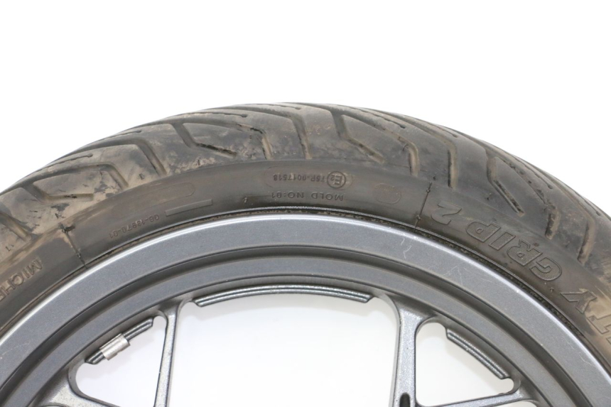 photo de CERCHIO ANTERIORE E PNEUMATICO YAMAHA XMAX X-MAX 125 (2021 - 2025)