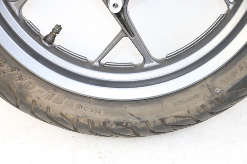 photo de CERCHIO ANTERIORE E PNEUMATICO YAMAHA XMAX X-MAX 125 (2021 - 2025)