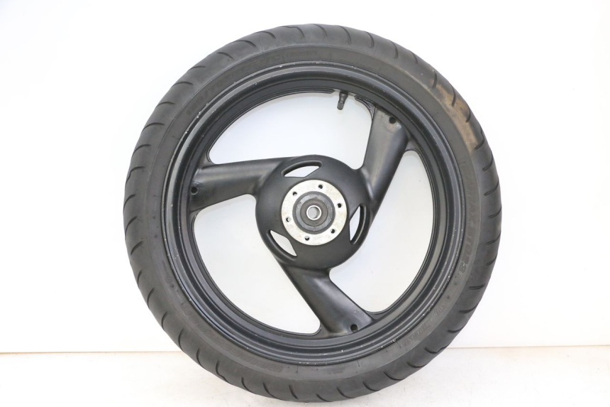 photo de CERCHIO ANTERIORE E PNEUMATICO YAMAHA FZS FAZER 600 (2001 - 2003)