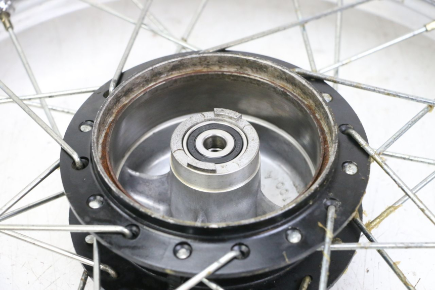 photo de CERCHIO ANTERIORE E PNEUMATICO YAMAHA PW 80 (1983 - 2014)
