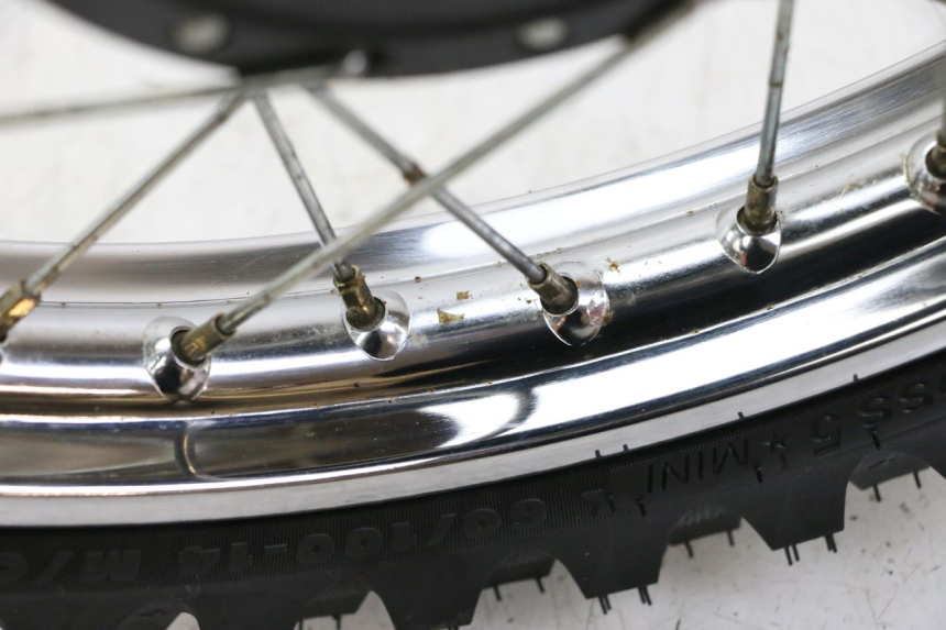 photo de CERCHIO ANTERIORE E PNEUMATICO YAMAHA PW 80 (1983 - 2014)