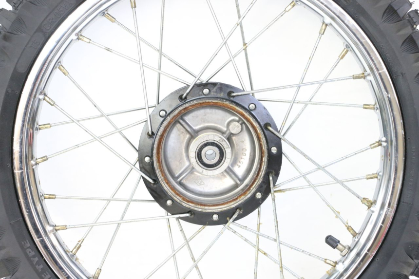 photo de CERCHIO ANTERIORE E PNEUMATICO YAMAHA PW 80 (1983 - 2014)