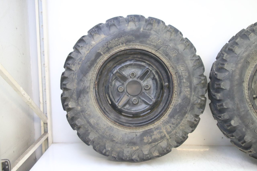 photo de CERCHIO ANTERIORE E PNEUMATICO YAMAHA YFM BRUIN 350 (2003 - 2009)