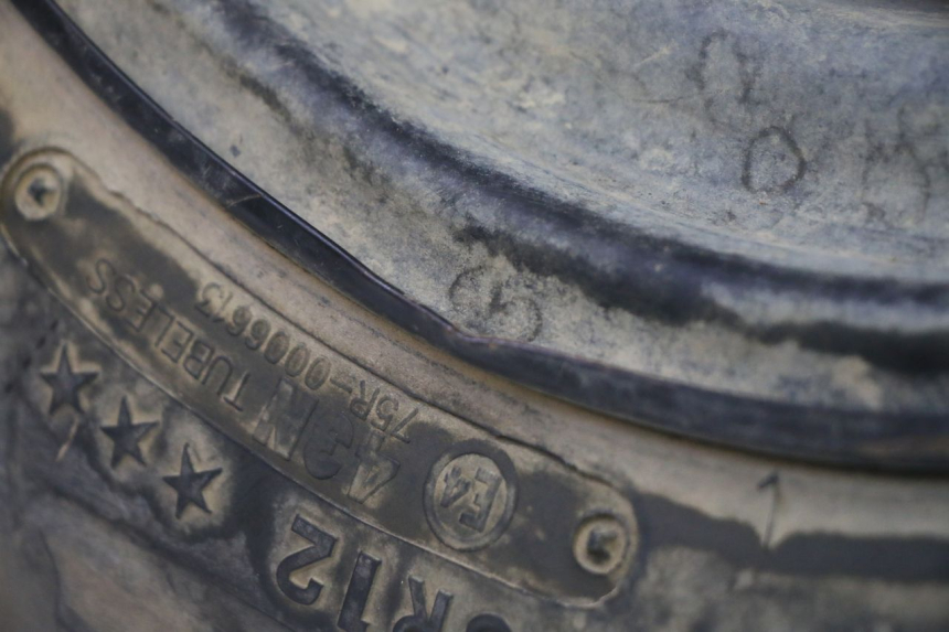 photo de CERCHIO ANTERIORE E PNEUMATICO YAMAHA YFM GRIZZLY 550 (2008 - 2015)