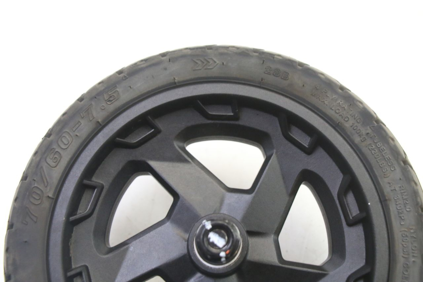 photo de CERCHIO ANTERIORE E PNEUMATICO SEGWAY NINEBOT ZT3 PRO 1
