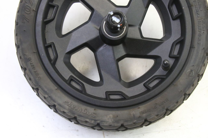 photo de CERCHIO ANTERIORE E PNEUMATICO SEGWAY NINEBOT ZT3 PRO 1