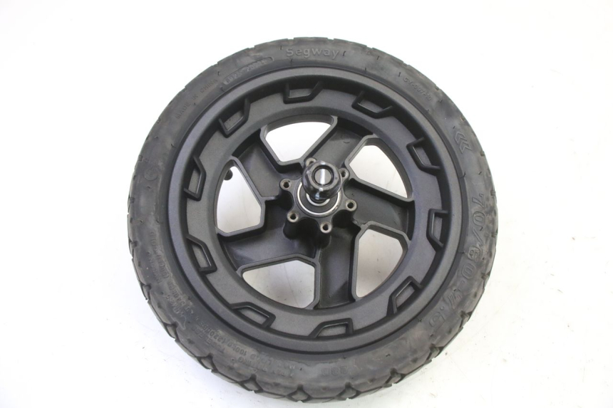 photo de CERCHIO ANTERIORE E PNEUMATICO SEGWAY NINEBOT ZT3 PRO 1