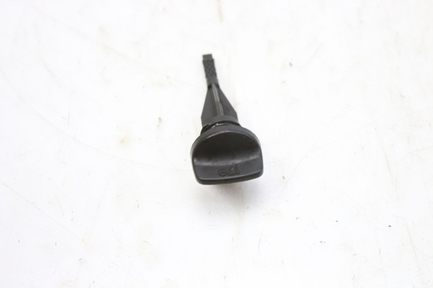 photo de LIVELLO OLIO MOTORE HONDA CBF 500 (2004 - 2007)