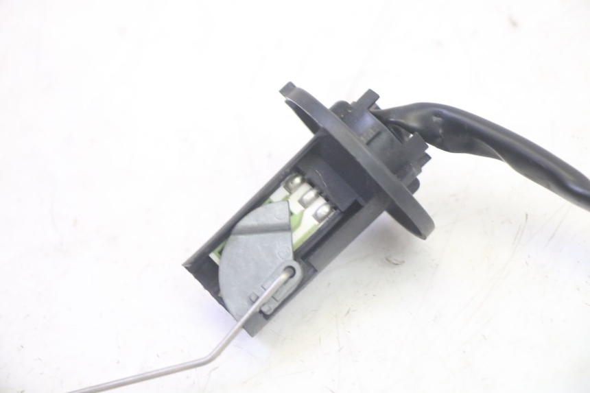 photo de INDICATORE LIVELLO CARBURANTE KYMCO AGILITY 4T 50 (2018 - 2022) - Dettaglio del componente