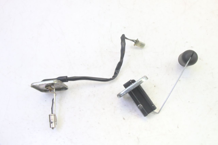 photo de INDICATORE LIVELLO CARBURANTE PIAGGIO FLY 4T 50 (2013 - 2017) - Vista principale