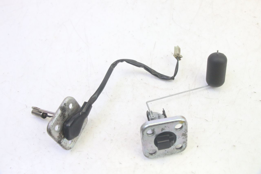 photo de INDICATORE LIVELLO CARBURANTE PIAGGIO FLY 4T 50 (2013 - 2017) - Dettaglio del componente