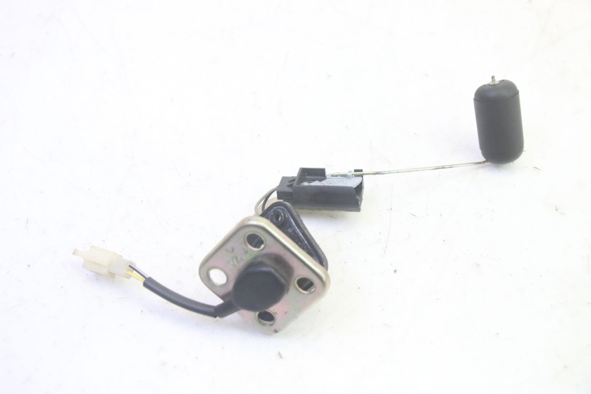 photo de INDICATORE LIVELLO CARBURANTE PEUGEOT KISBEE 4T 50 (2018 - 2022) - Zoom sullo stato d'uso