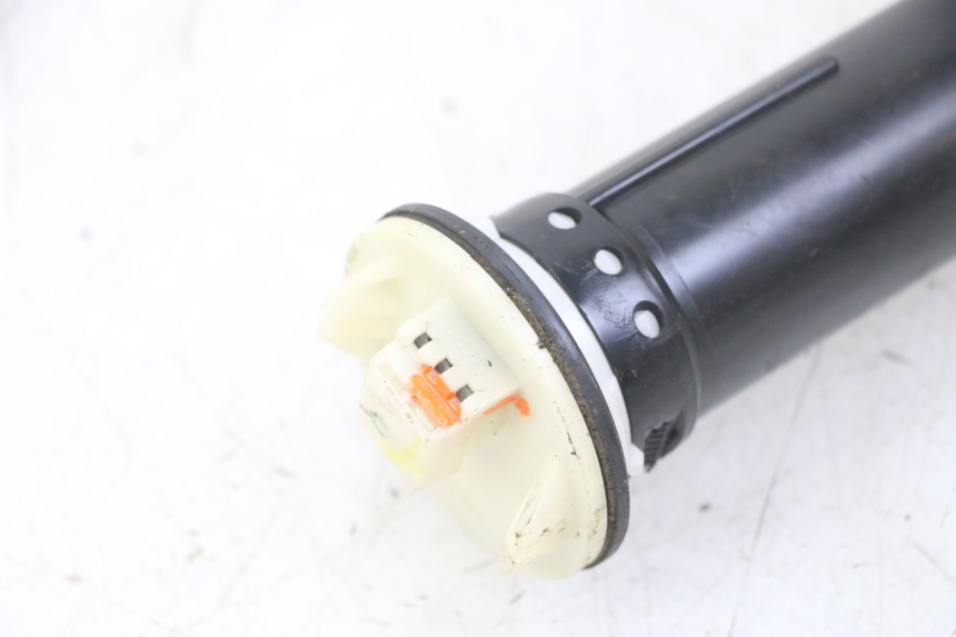 photo de INDICATORE LIVELLO CARBURANTE PIAGGIO MP3 LT 400 (2007 - 2012)