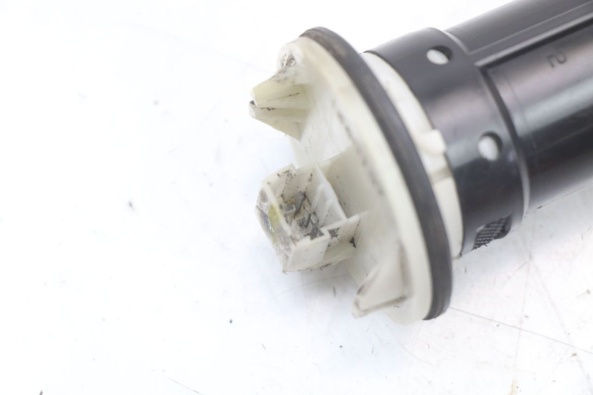 photo de INDICATORE LIVELLO CARBURANTE PIAGGIO XEVO - X EVO 125 (2007 - 2016) - Dettaglio del componente