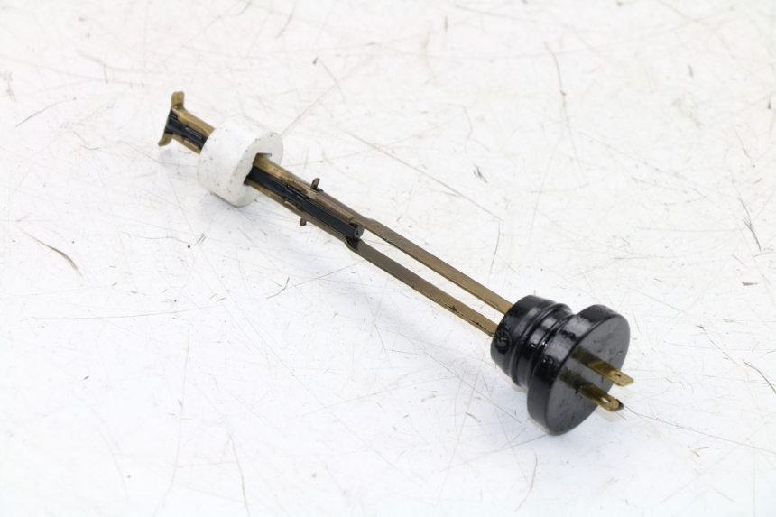 photo de Livello dell'olio nel serbatoio PEUGEOT LUDIX ONE 50 (2005 - 2008)