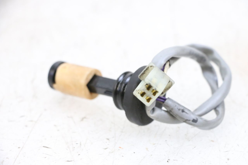 photo de LIVELLO OLIO SERBATOIO PIAGGIO NEW TYPHOON 50 (2018 - 2021) - Zoom sullo stato d'uso