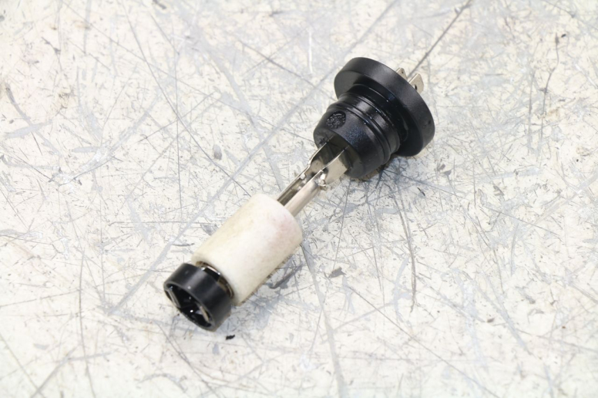 photo de Livello dell'olio nel serbatoio PEUGEOT JET FORCE TSDI 50 (2003 - 2009)