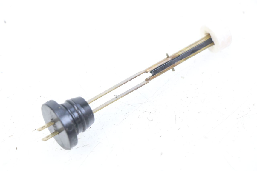 photo de LIVELLO DELL'OLIO NEL SERBATOIO PEUGEOT SPEEDFIGHT 2 AC 50 (2000 - 2009)