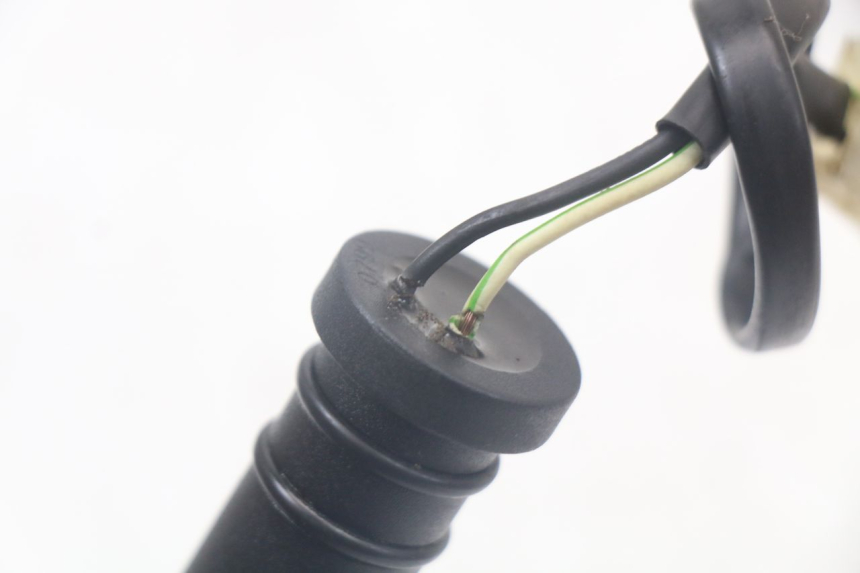 photo de LIVELLO OLIO SERBATOIO PEUGEOT XP6 50 (1997 - 2003)