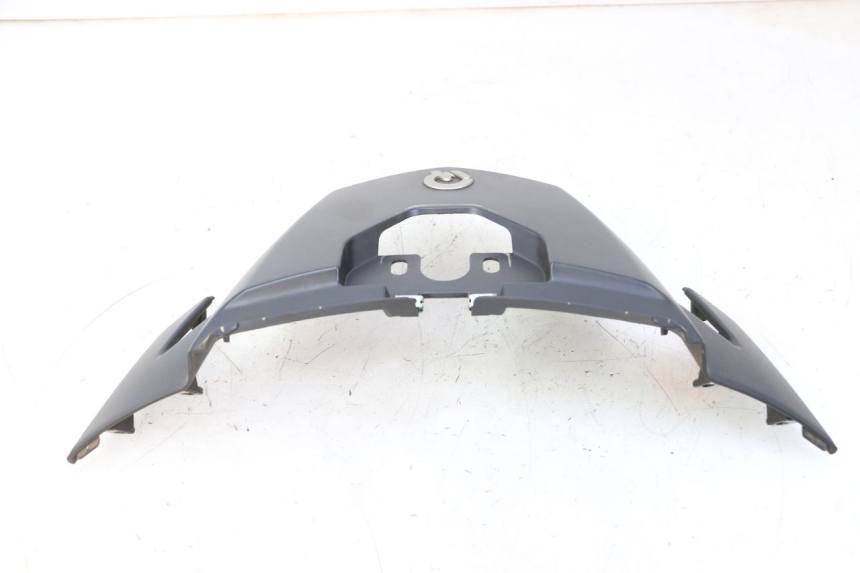 photo de CARENA POSTERIORE CONGIUNZIONE QUADRO 4 4D 350 (2015 - 2018)