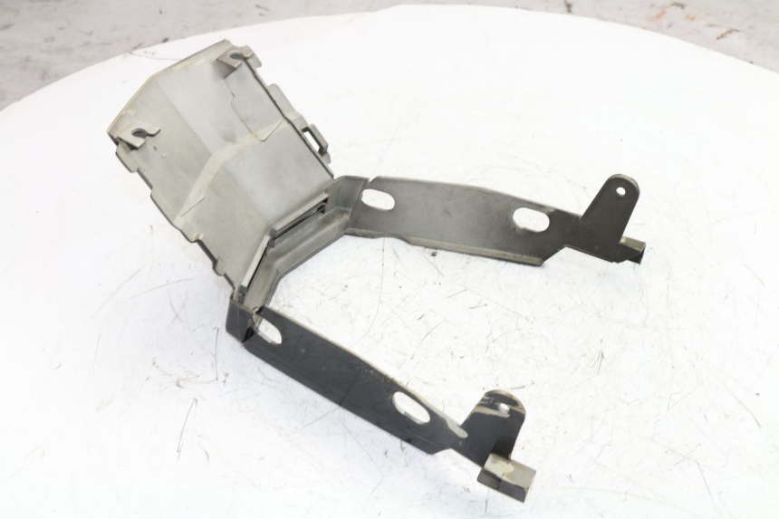 photo de Giunzione carenatura posteriore MBK ACTIVE 50 (1985 - 1995)