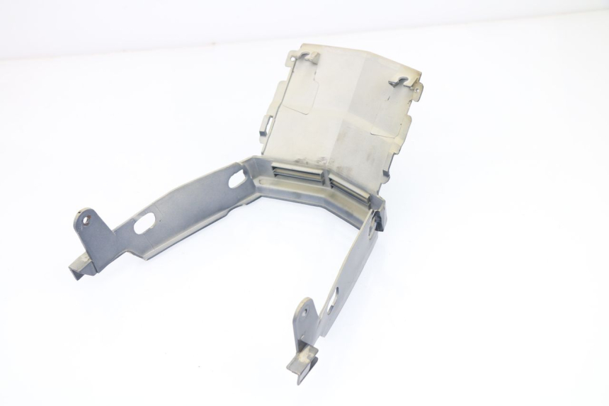 photo de Giunzione carenatura posteriore MBK ACTIVE 80 (1991 - 1995)