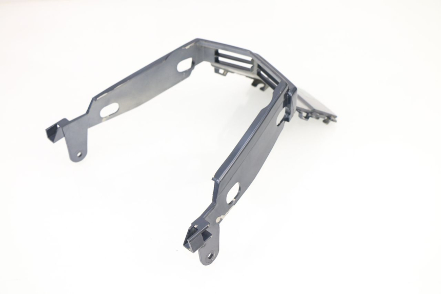 photo de Giunzione carenatura posteriore MBK ACTIVE 80 (1991 - 1995)