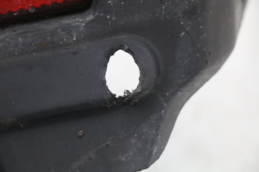 photo de GIUNZIONE PARAFANGO POSTERIORE KYMCO AGILITY FR 2T 50 (2012 - 2017)