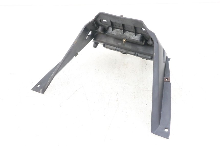 photo de GIUNZIONE PARAFANGO POSTERIORE KYMCO AGILITY FR 2T 50 (2012 - 2017)