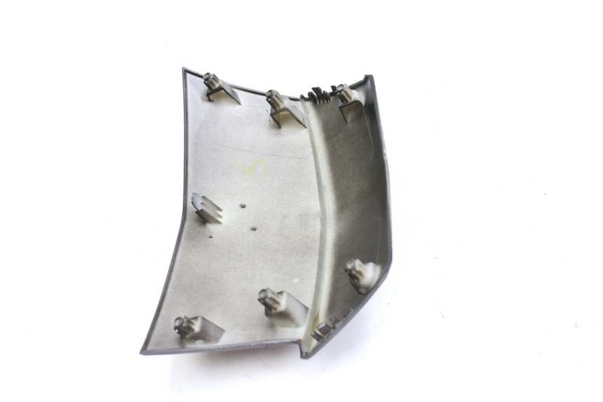 photo de GIUNZIONE PARAFANGO POSTERIORE PEUGEOT CITYSTAR 125 (2011 - 2017)