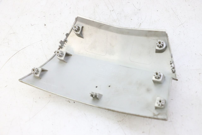 photo de GIUNZIONE PARAFANGO POSTERIORE PEUGEOT CITYSTAR 50 (2013 - 2017)