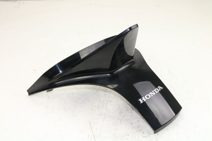photo de GIUNZIONE CARENATURA POSTERIORE HONDA FES S-WING SWING ABS 125 (2007 - 2015)