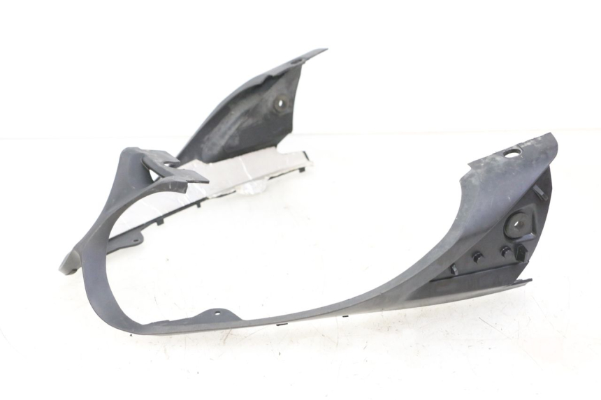 photo de CARENA POSTERIORE CONGIUNZIONE YAMAHA FZ6 FAZER S2 600 (2007 - 2011)