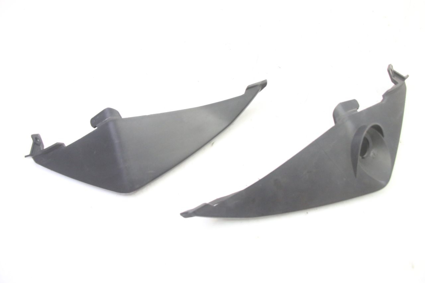 photo de CARENA POSTERIORE CONGIUNZIONE SUZUKI GSR 750 (2011 - 2017)