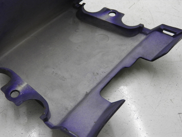 photo de Giunzione carenatura posteriore HONDA FES FORESIGHT 250 (1997 - 2002) - Zoom sullo stato d'uso