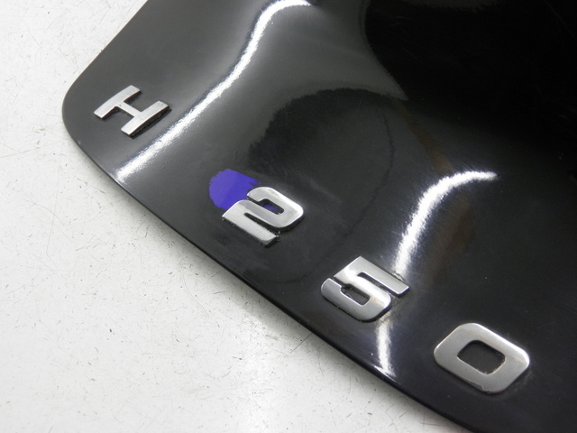 photo de Giunzione carenatura posteriore HONDA FES FORESIGHT 250 (1997 - 2002) - Vista d'insieme del prodotto