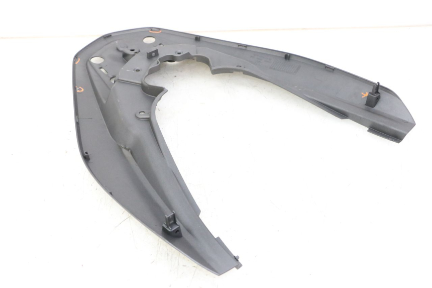 photo de Giunzione carenatura posteriore HONDA PCX (JF57/JF64) 125 (2014 - 2018)