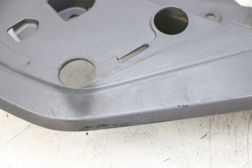 photo de Giunzione carenatura posteriore HONDA PCX (JF57/JF64) 125 (2014 - 2018)