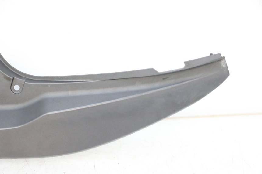 photo de Giunzione carenatura posteriore HONDA PCX (JF57/JF64) 125 (2014 - 2018)