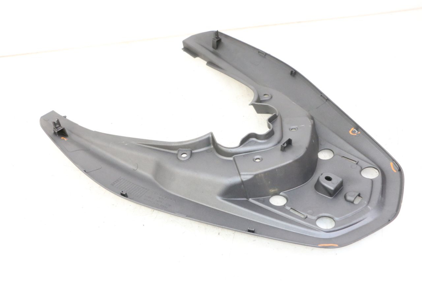 photo de Giunzione carenatura posteriore HONDA PCX (JF57/JF64) 125 (2014 - 2018)