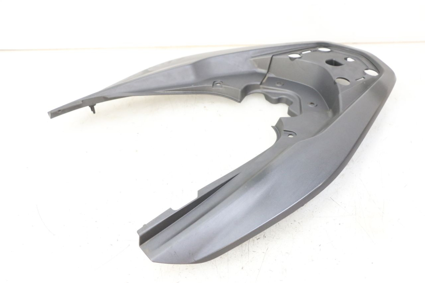 photo de Giunzione carenatura posteriore HONDA PCX (JF57/JF64) 125 (2014 - 2018)