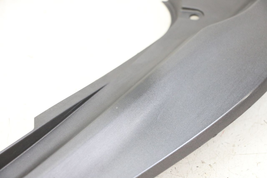 photo de Giunzione carenatura posteriore HONDA PCX (JF57/JF64) 125 (2014 - 2018)