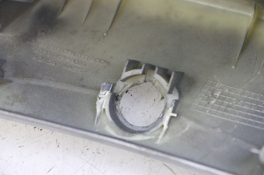 photo de GIUNZIONE PARAFANGO POSTERIORE HONDA SCV LEAD 100 (2003 - 2007)