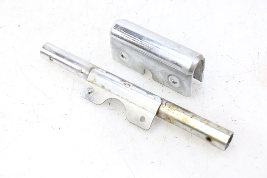 photo de CARENA POSTERIORE CONGIUNZIONE INFERIORE HYOSUNG GV AQUILA 125 (2000 - 2004) - Vista principale