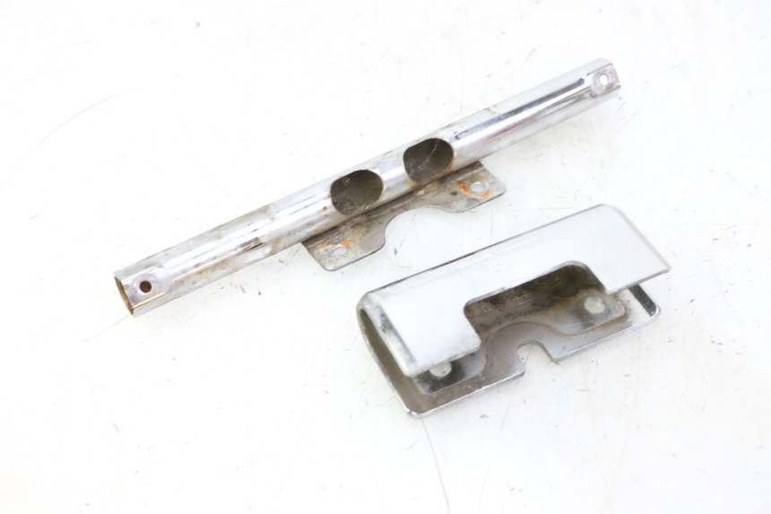 photo de CARENA POSTERIORE CONGIUNZIONE INFERIORE HYOSUNG GV AQUILA 125 (2000 - 2004) - Primo piano tecnico