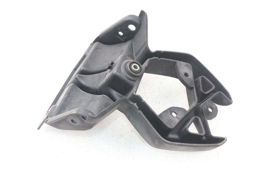 photo de Giunzione carenatura posteriore inferiore BMW R GS 1200 (2005 - 2007)