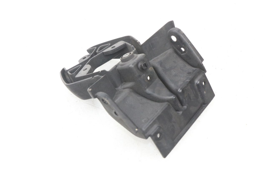 photo de Giunzione carenatura posteriore inferiore BMW R GS 1200 (2005 - 2007)